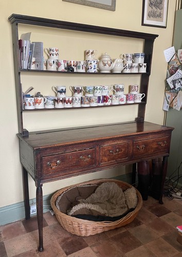 Fruitwood dresser and plate - dresser,
